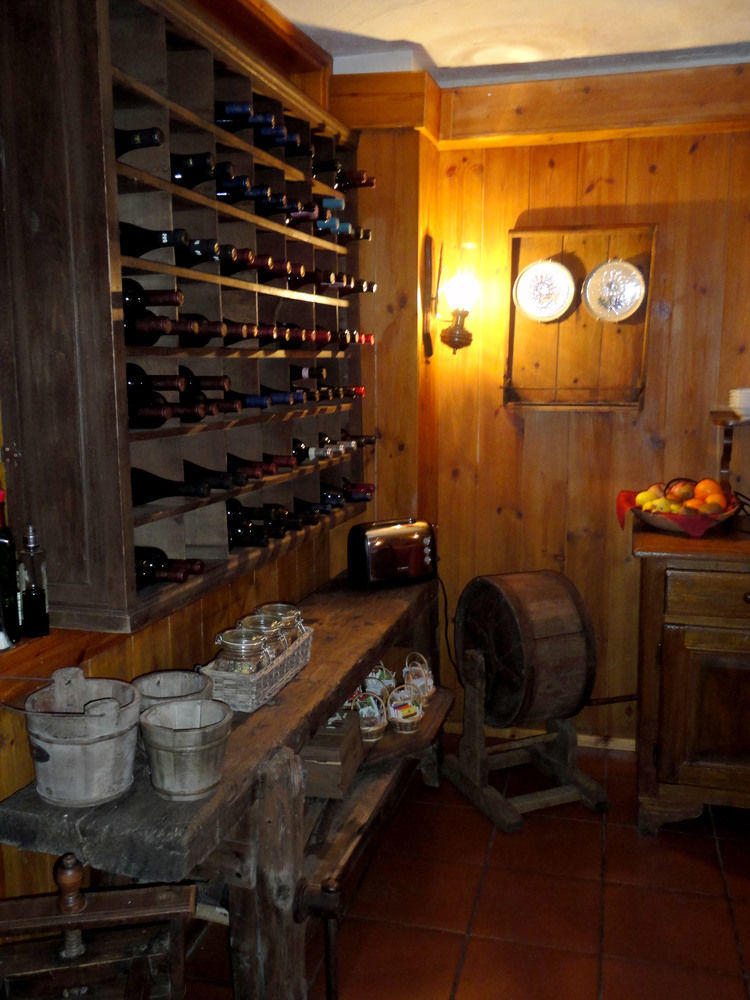 Hotel Petit Dahu - Chambres Et Restaurant Cogne Luaran gambar